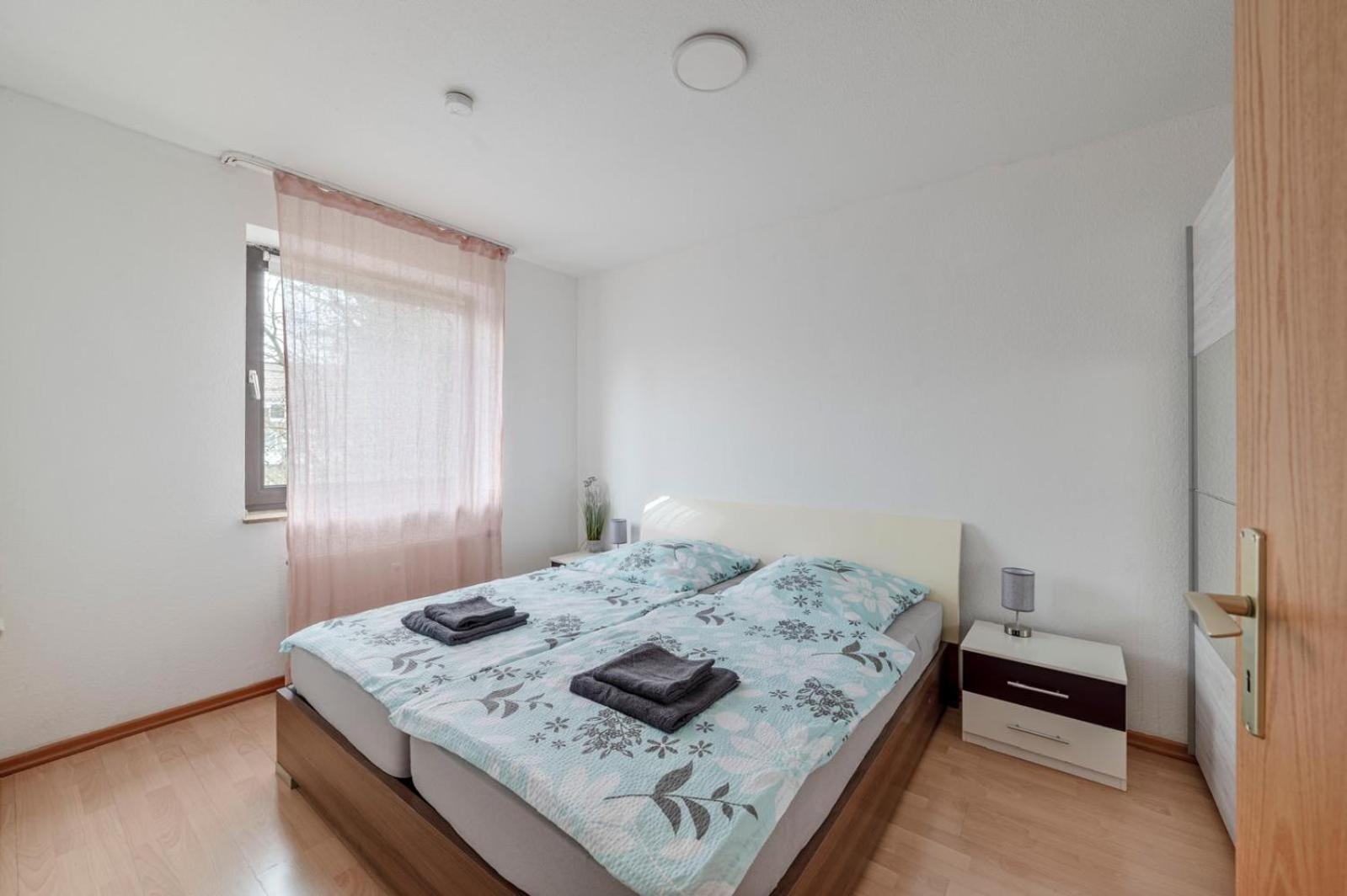 Apartment Schöne, Möblierte Mit Balkon Und Tiefgarage